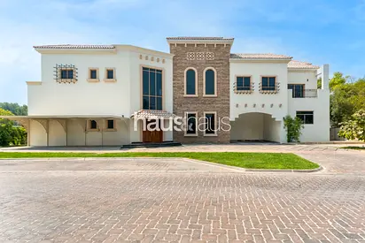 Large 5BR independent villa with basement