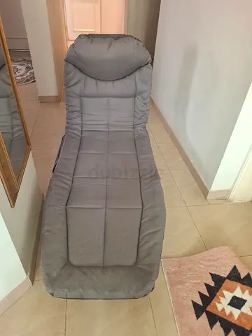 Comfortable Grey Padded Lounge Chair /  Recliner