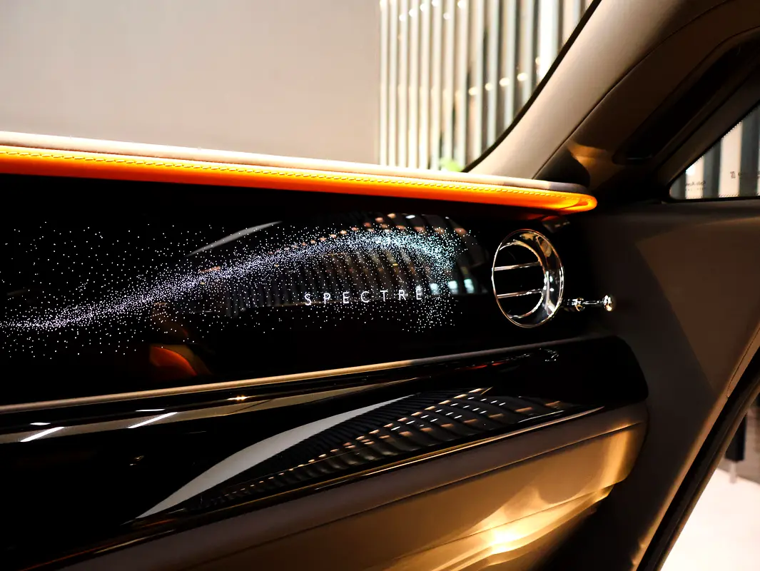 Rolls-Royce Spectre 2025