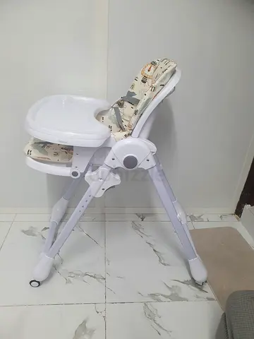 Juniors Baby Feeding Chair – Like New Selling a Juniors Baby Feeding Chair in excellent condition.