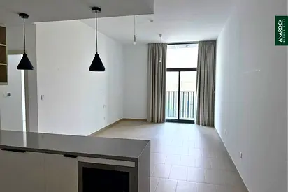 Community View | Kitchen Appliances | Vacant