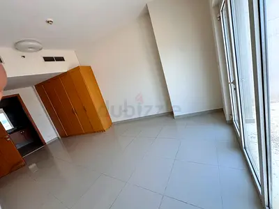 a triplex flat with four bedroom and maid room and six bathroom and big tarrace for yearly rent