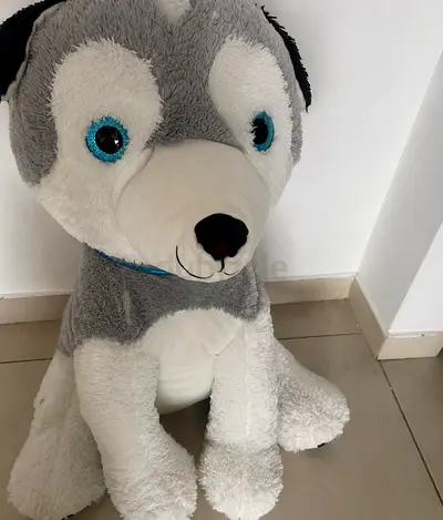 Large plush husky dog stuffed toy - gently used