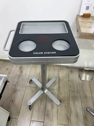 Hairdressing coloring trolley