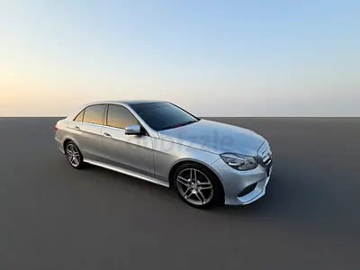 Mercedes-Benz E 300 2015 GCC Specs