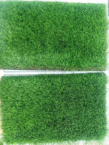 Artificial Grass Turf Rolls / Lawn Turf Pieces - Green, Good Condition