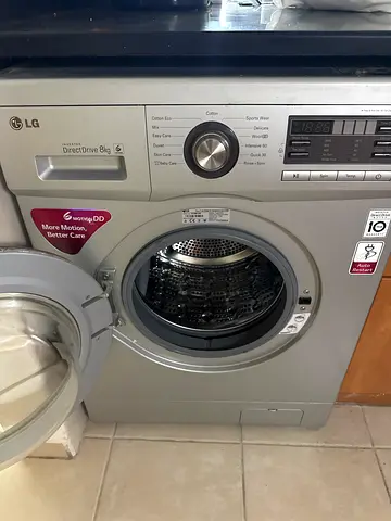 LG Front Load Washing Machine - 8kg, Good Condition