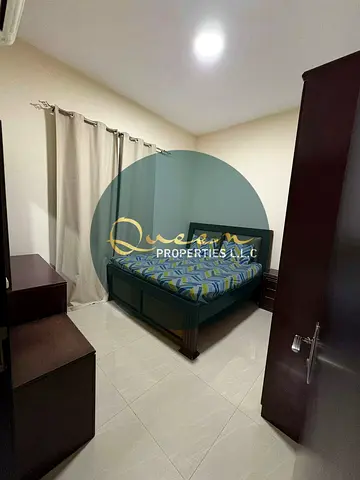 شقة مفروشة غرفة وصالة للإيجار في الروضة عجمان بجوار الشروق مول وشارع الشيخ عمار شاملة الفواتير والإنترنت الإيجار الشهري 3400 درهم فقط