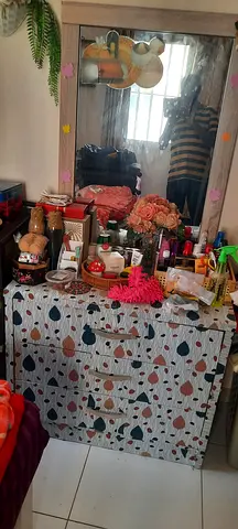 Dressing table