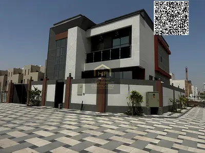No annual fees, luxury villa with 5 rooms, corner of two streets, behind the park