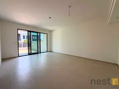 Modern 3BR Townhouse | Family Community | Vacant Now — 2