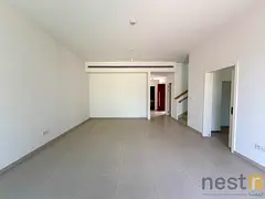 Modern 3BR Townhouse | Family Community | Vacant Now — 3