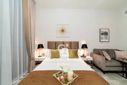 Fully Furnished | Luxurious | Bright | Spacious Layout | Community & Road View