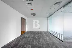 Vacant | Fitted unit | Partitioned