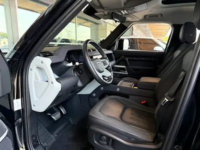 Land Rover Defender 110 SE P400, миниатюра 13