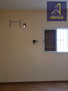 House for Rent in Umm Khanoor 5 Bedrooms 6 Cheques
