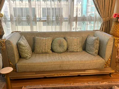 Light Grey Velvet 3-Seater Sofa with Decorative Cushions - soft set of 3 - No second hand dealers