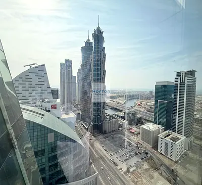 UNFURNISHED I OFFICE SPACE I NEAR METRO
