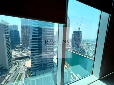 GRADE A TOWER | | SPACIOUS OFFICE SPACE | | HIGH FLOOR | | 2 PARKINGS | | CANAL VIEW