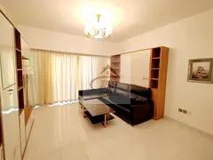 Spacious &amp; Luxury Studio | Fully furnished I New Metro | open View