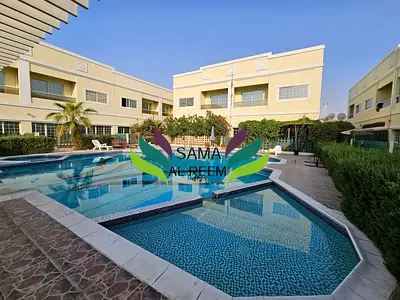 4 BR Compound villa with Facilities | Jumeirah 1