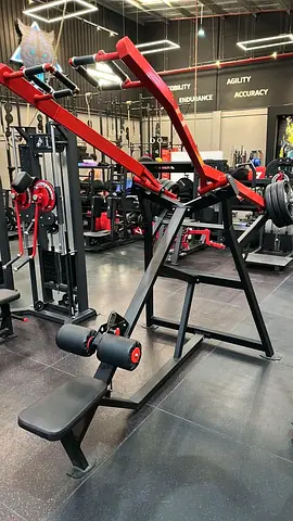 Plate-Loaded Seated Row Machine — Commercial Gym Equipment