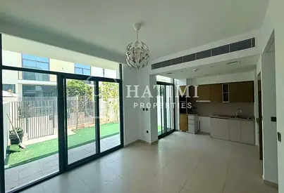 Prime Location| Close to Amenities| Ready to Move
