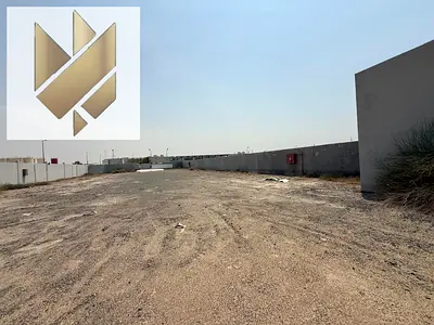 حوطة للإيجار في الصجعة على شارع عام