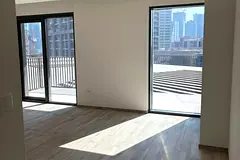 Large Layout | Bright Unit | Prime Location
