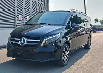 MERCEDES V250 MAYBACH 2024 GCC FREE SERVICE 200K KM + WARRANTY MERCEDES GARGASH + ORGINAL PAINT 100%