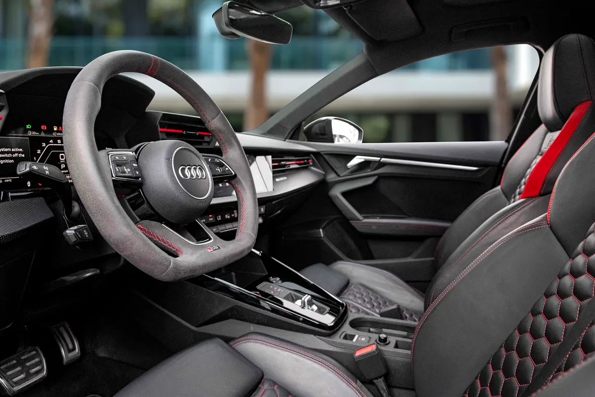 أودي آر إس 3 2023