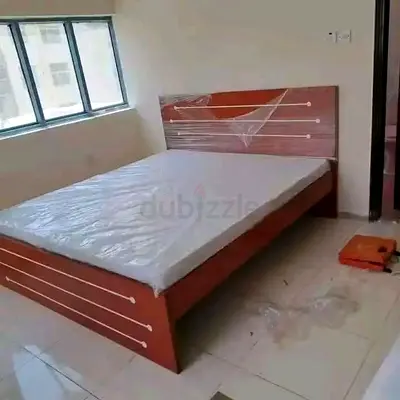 Modern Wooden Bed with Mattress