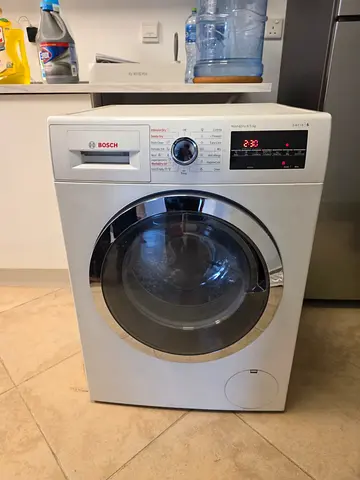 Bosch series 6. 2in1 washing machine digital new model 8/5 kg