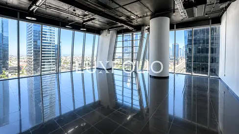 Fitted | Floor to Ceiling Windows | Vacant