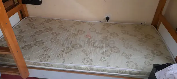 Single mattress in fair used condition - fits standard single bed