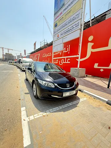 Honda Civic 2015 LXi GCC Specs - Excellent Condition