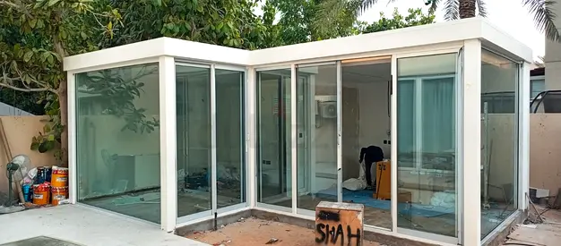 Seven Links Alum and Glass Cont LLC