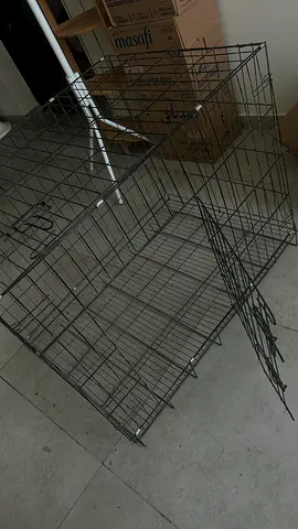 Large Dog Cage with Door – Good Condition