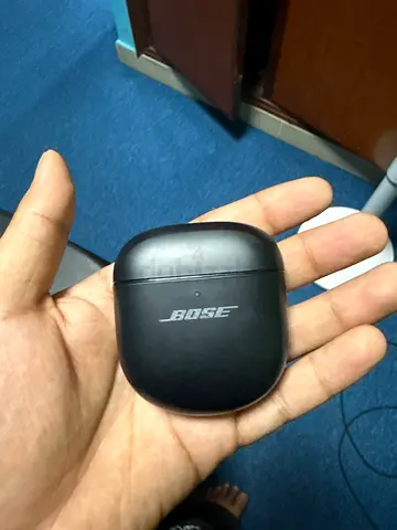 Bose QuietComfort Ultra Earbuds in Black