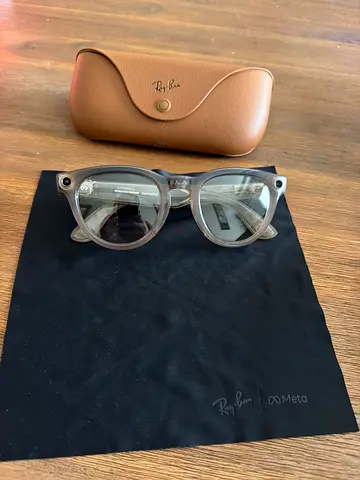 Ray-Ban Meta Stories smart glasses - clear frames, good condition