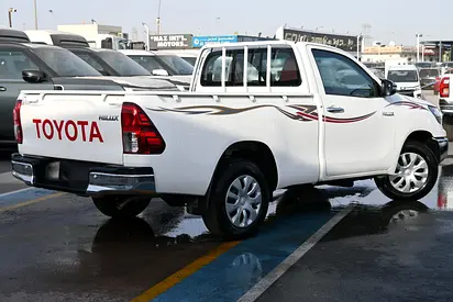 صورة 2 لـ 2025 Toyota HILUX
