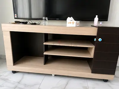 TV Unit / Entertainment Console – AED 50