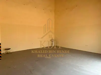Warehouse for Rent in Old Al Sajaa, Sharjah | Prime Industrial Location | Ideal for Storage & Business