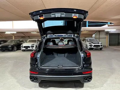 2015 Porsche CAYENNE — фото 9