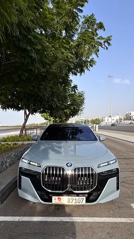 BMW 7-Series 735i 2023 GCC Specs - Pristine Condition