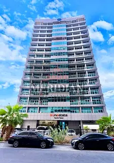 Distress 1 bedroom for sale