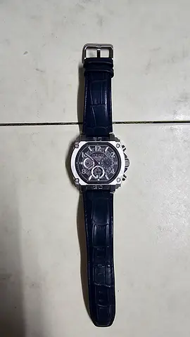 Mens police watch