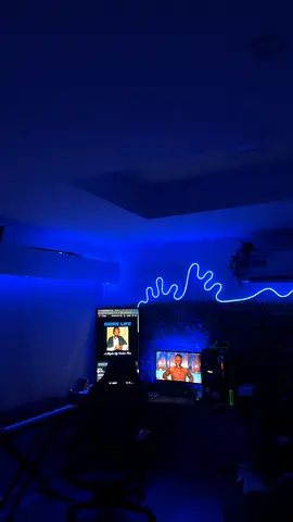lit gaming full setup for sale 2 tables, 1 tv ,1 144hz monitor, decorations , very very good pc spec