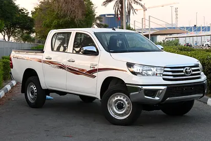 Toyota Hilux Double Cab GL 2026 - Brand New GCC Specs