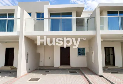 Well Maintained | Single Row | Near Pool
